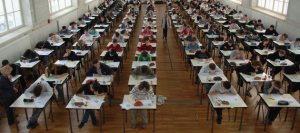 Un rapport prone un bac etale sur 2 ans